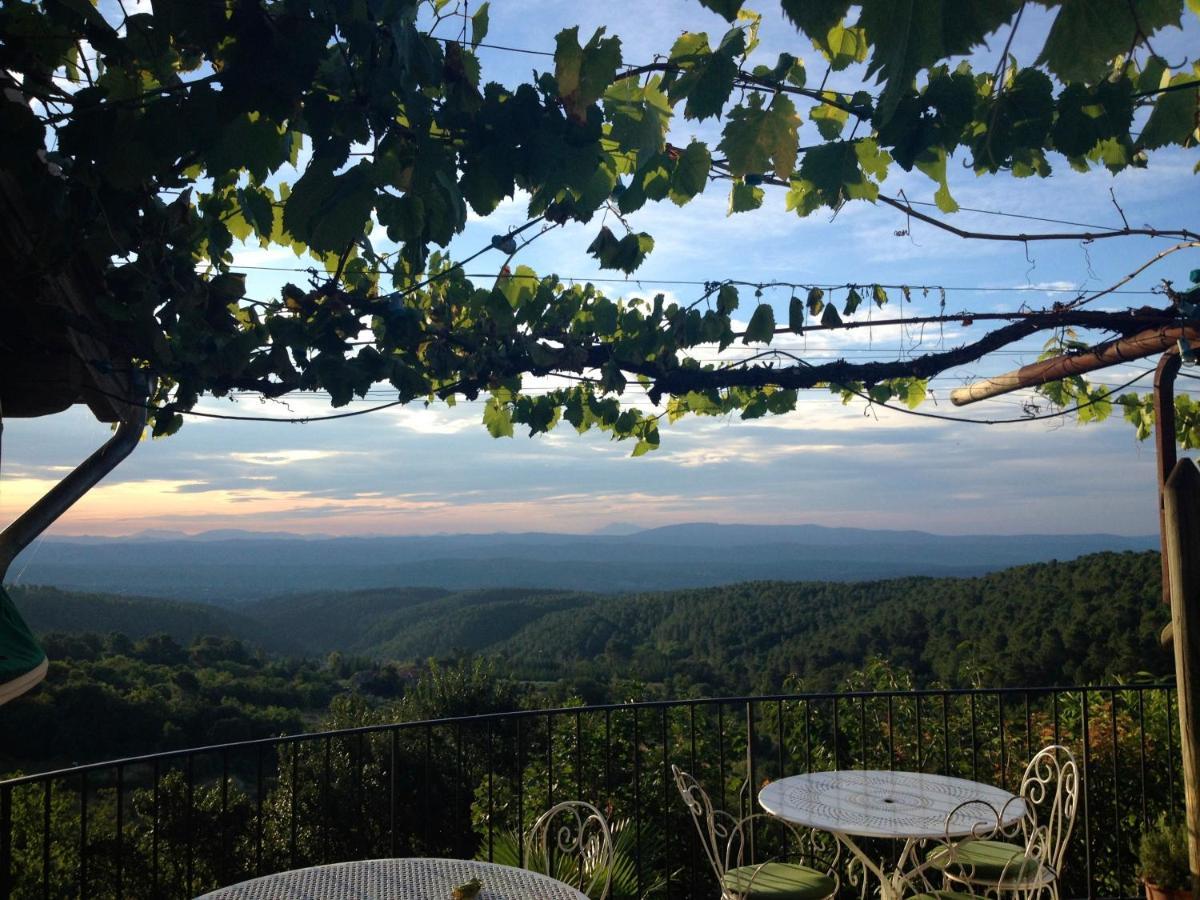Auberge De La Tour De Brison Sanilhac  Zewnętrze zdjęcie