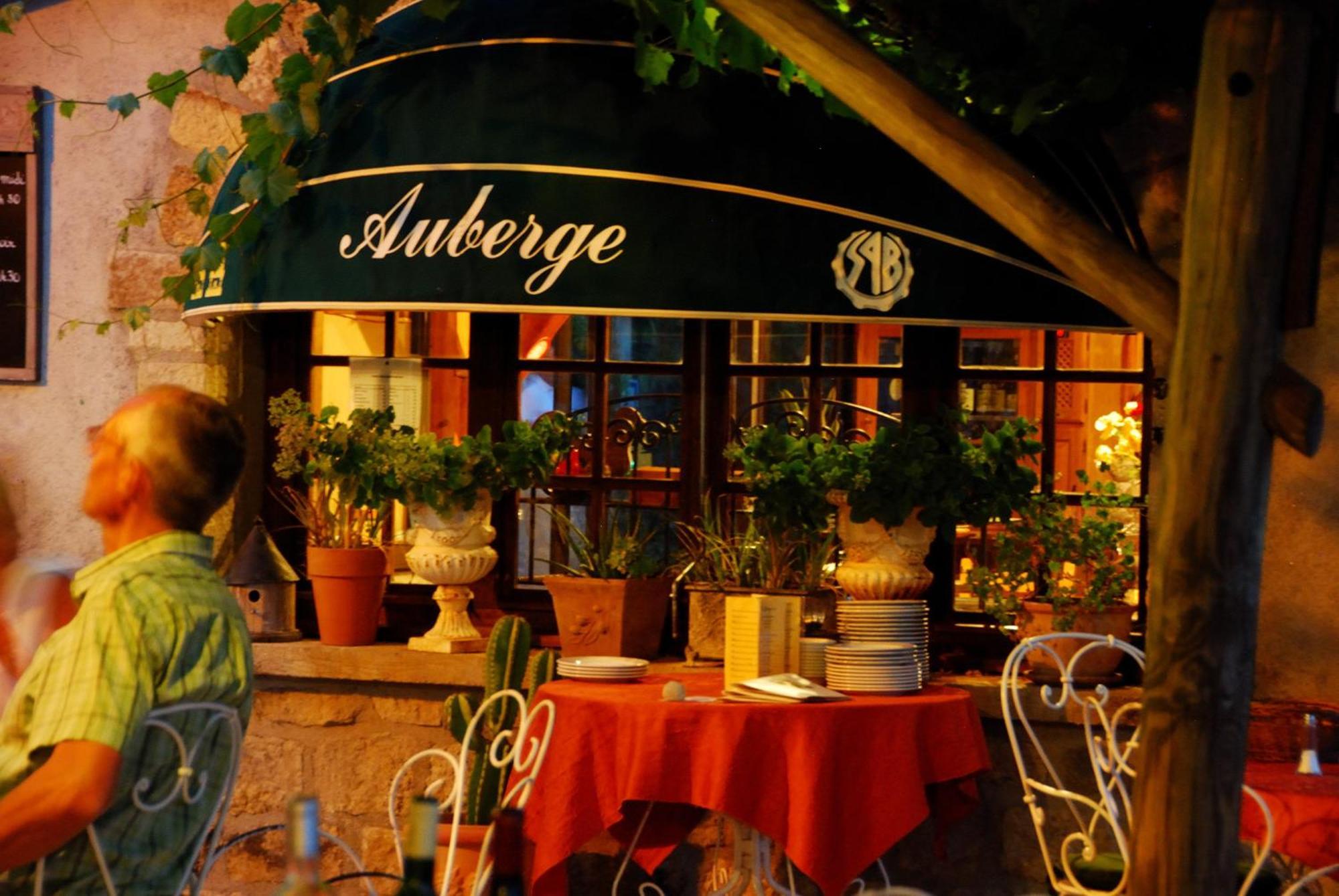Auberge De La Tour De Brison Sanilhac  Zewnętrze zdjęcie
