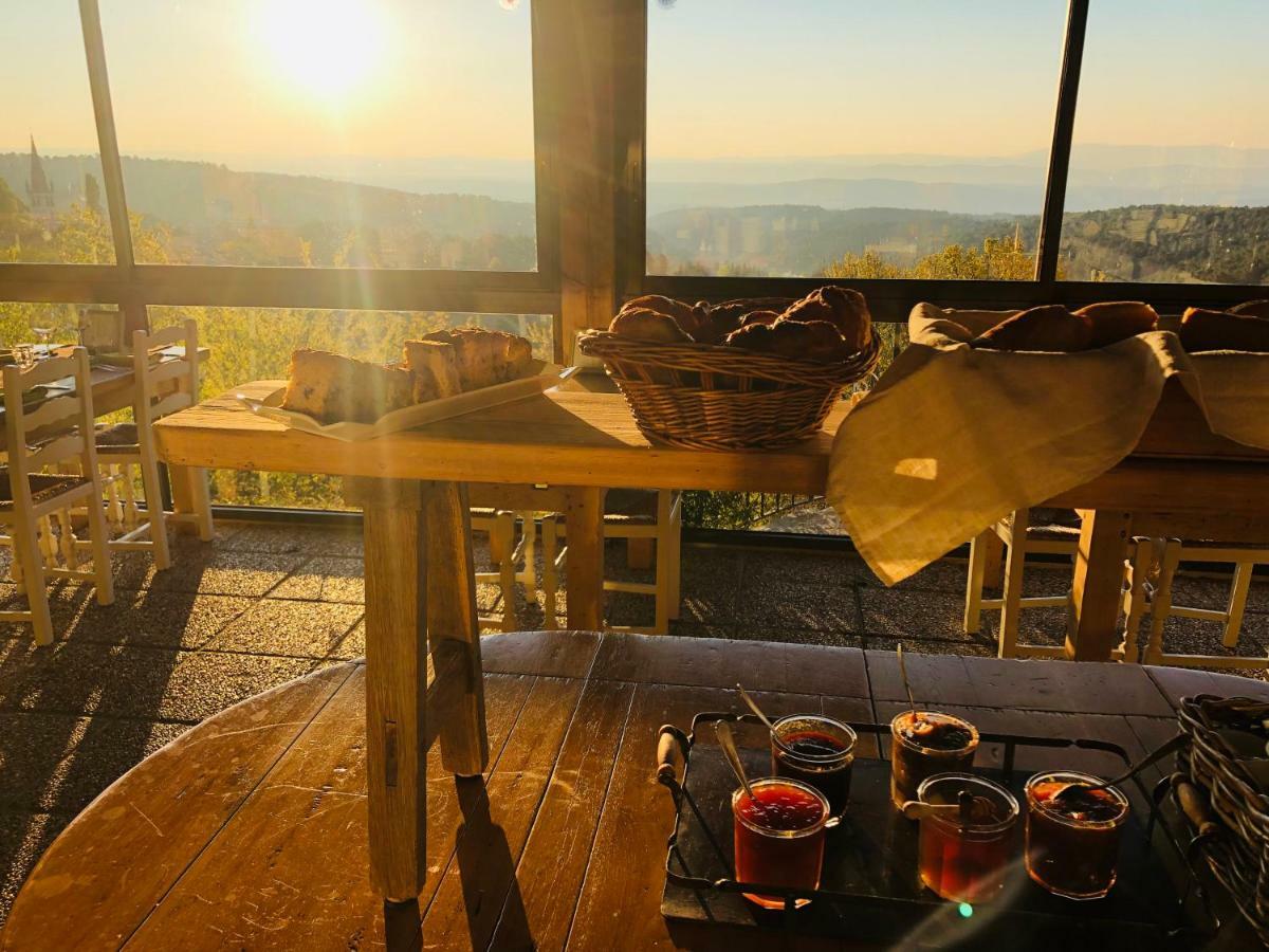 Auberge De La Tour De Brison Sanilhac  Zewnętrze zdjęcie